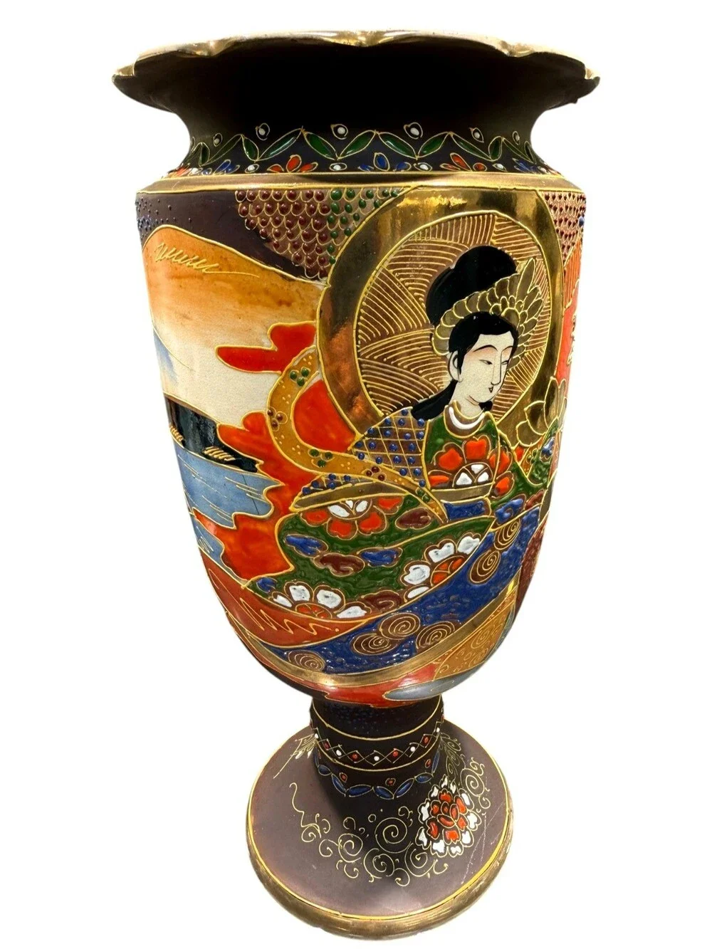 Vintage Japanese Satsuma Moriage Pedestal Vase Figural Gilt 12.25